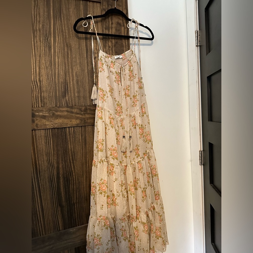 Floral maxi/midi dress. Tan/green and peach